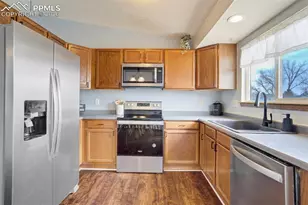 6655 Weeping Willow Dr, Colorado Springs, CO 80925 - Photo 10