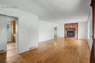 405 Redwood Dr, Colorado Springs, CO 80907 - Photo 6