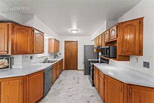 4025 N Carefree Cir, Colorado Springs, CO 80917 - Photo 6