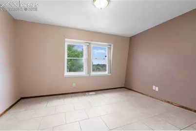 3043 E Fountain Boulevard, Colorado Springs, CO 80910 - Photo 10