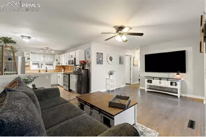 1928 Hallam Avenue, Colorado Springs, CO 80911 - Photo 8