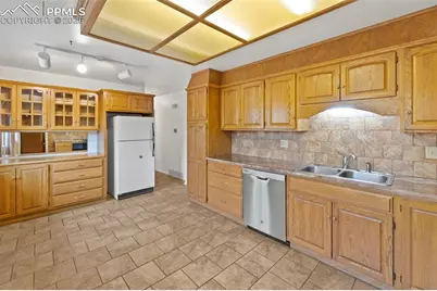 2121 Patrician Way, Colorado Springs, CO 80909 - Photo 12