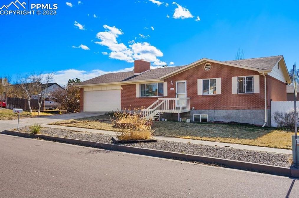 4711 Pikes Peak Ave, Colorado Springs, CO 80916-1237