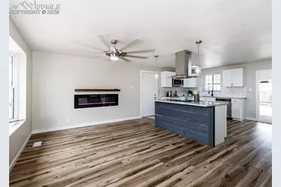 100 Stanford Avenue, Pueblo, CO 81005 - Photo 2