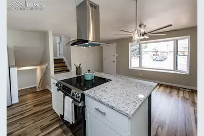 100 Stanford Avenue, Pueblo, CO 81005 - Photo 6