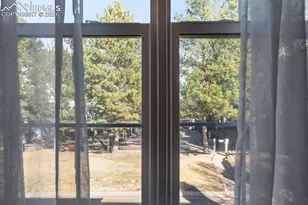 941 Tampico Ct, Colorado Springs, CO 80910 - Photo 16