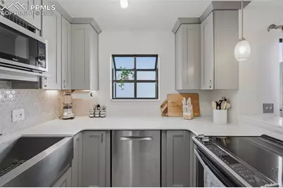 14 E Old Broadmoor Road, Colorado Springs, CO 80906 - Photo 10