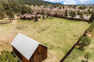 1100 Rampart Range Rd, Woodland Park, CO 80863 - Photo 32