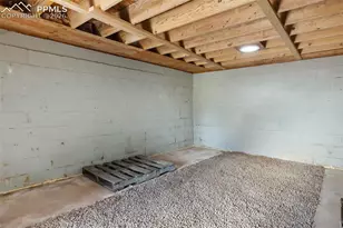 1100 Rampart Range Rd, Woodland Park, CO 80863 - Photo 38