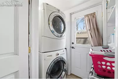 2314 E Monument Street, Colorado Springs, CO 80909 - Photo 8