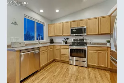 6553 Harvey Lane, Colorado Springs, CO 80923 - Photo 4