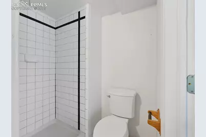 2706 N Chestnut Street, Colorado Springs, CO 80907 - Photo 14