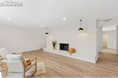 2219 Stratford Lane, Colorado Springs, CO 80909 - Photo 6