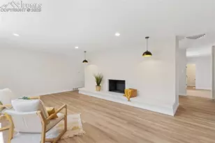 2219 Stratford Ln, Colorado Springs, CO 80909 - Photo 6