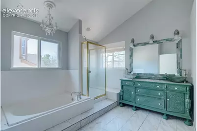5655 Saddle Rock Road, Colorado Springs, CO 80918 - Photo 14
