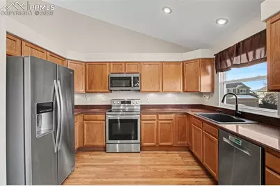 3310 Heather Glen Drive, Colorado Springs, CO 80922 - Photo 8