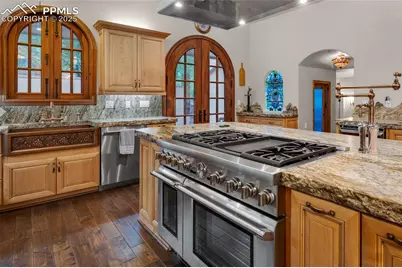 1815 Pine Grove Avenue, Colorado Springs, CO 80906 - Photo 8