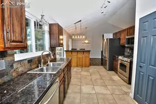 725 N Grey Eagle Circle, Colorado Springs, CO 80919 - Photo 12