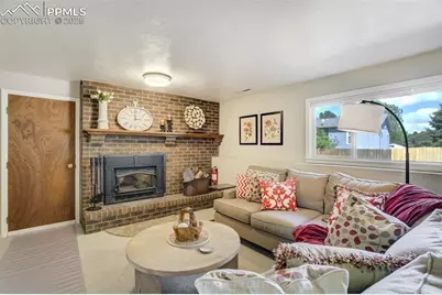 535 Silver Spring Circle, Colorado Springs, CO 80919 - Photo 20