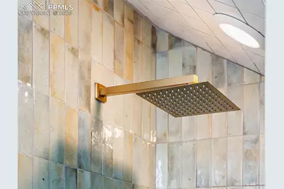 21 E Washington Street, Colorado Springs, CO 80907 - Photo 24