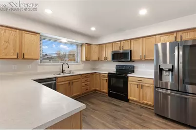 7057 Reunion Circle, Fountain, CO 80817 - Photo 10