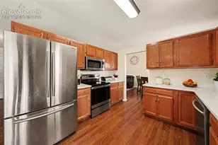 910 Lindstrom Dr, Colorado Springs, CO 80911 - Photo 4