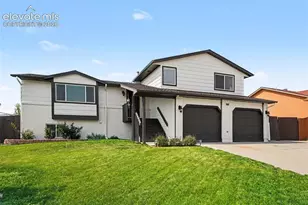 910 Lindstrom Dr, Colorado Springs, CO 80911 - Photo 2