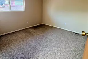 1221 Holland Park Blvd, Colorado Springs, CO 80907 - Photo 12