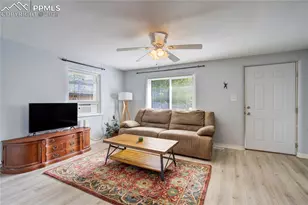 1016 Bennett Ave, Colorado Springs, CO 80909 - Photo 6