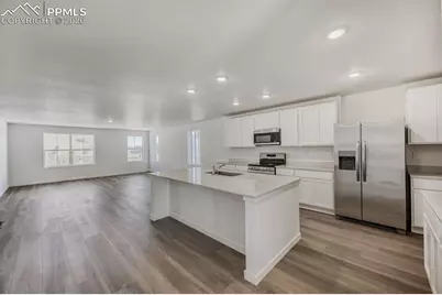 2640 Lower Crags Point, Colorado Springs, CO 80904 - Photo 4