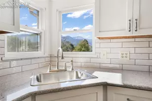 135 Helena Ln, Colorado Springs, CO 80904 - Photo 10