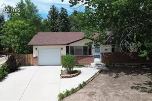 1227 Osgood Rd, Colorado Springs, CO 80915 - Photo 2