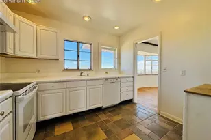 1290 B St, Penrose, CO 81240 - Photo 12