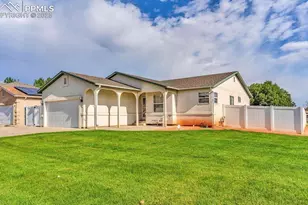 1 Hardwick Ct, Pueblo, CO 81005 - Photo 4