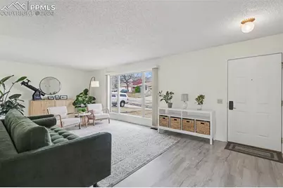 3235 Blue Mountain Way, Colorado Springs, CO 80906 - Photo 6