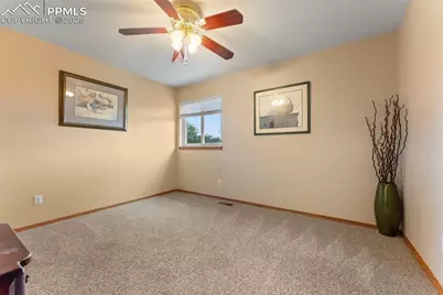 2075 Kittridge Avenue, Colorado Springs, CO 80919 - Photo 32