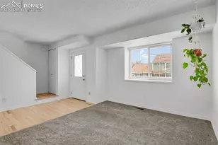 906 London Green Way, Colorado Springs, CO 80906 - Photo 2