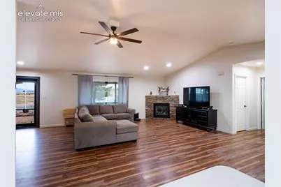 496 E Earl Drive, Pueblo West, CO 81007 - Photo 4