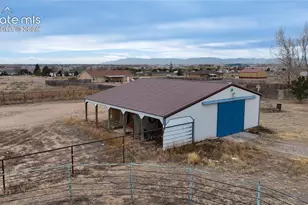 496 E Earl Dr, Pueblo West, CO 81007 - Photo 30