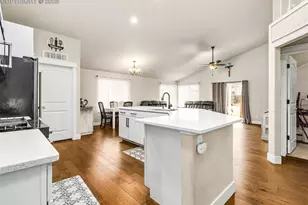 6043 Nash Dr, Colorado Springs, CO 80925 - Photo 4