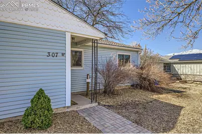 307 Redwood Drive, Colorado Springs, CO 80907 - Photo 4