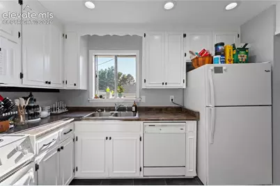 2932 Pennsylvania Avenue, Colorado Springs, CO 80907 - Photo 14