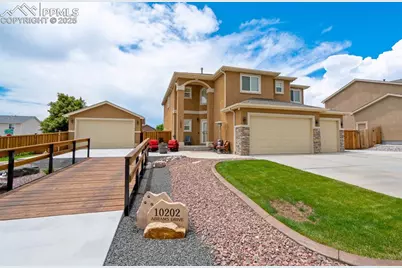10202 Abrams Drive, Colorado Springs, CO 80925 - Photo 6