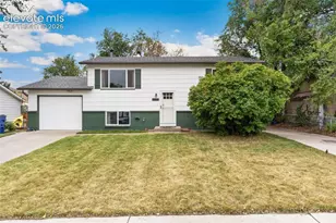 1556 Willshire Dr, Colorado Springs, CO 80906 - Photo 2
