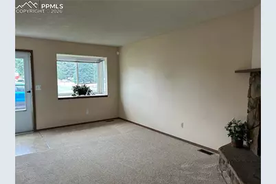 7612 Clover Hill Drive, Colorado Springs, CO 80920 - Photo 6