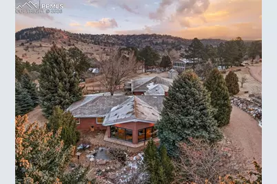 1124 Eagle Rock Road, Colorado Springs, CO 80918 - Photo 6