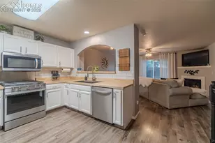 3157 Hearthridge Cir, Colorado Springs, CO 80918 - Photo 8