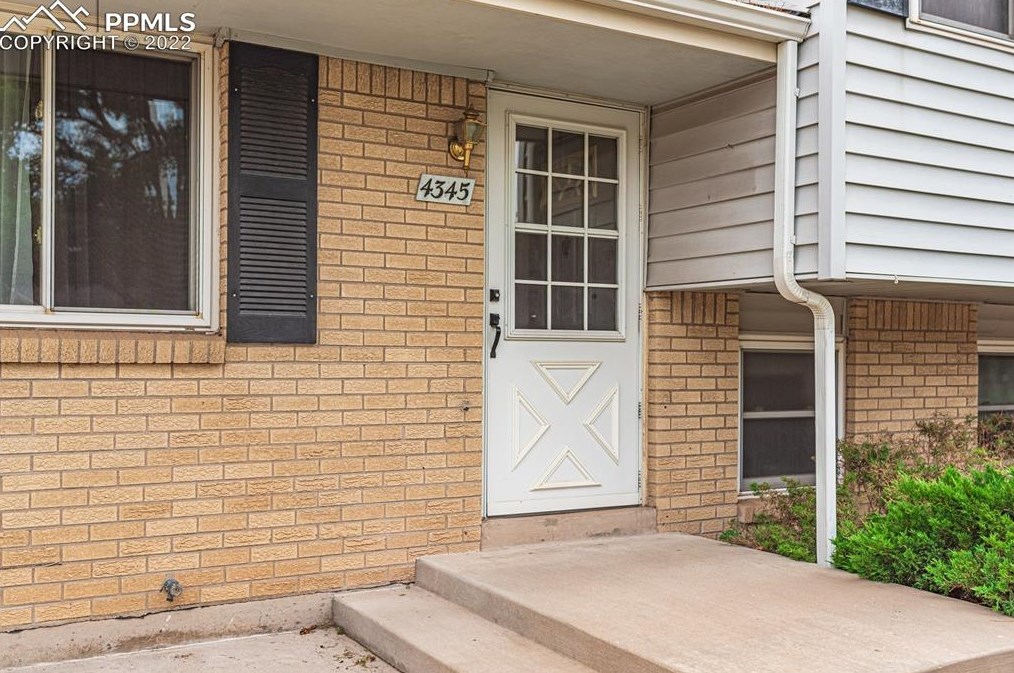 4345 Hide N Seek Ln, Colorado Springs, CO 80917-2911