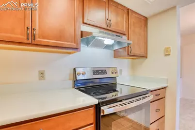 916 Tenderfoot Hill Road #101, Colorado Springs, CO 80906 - Photo 18