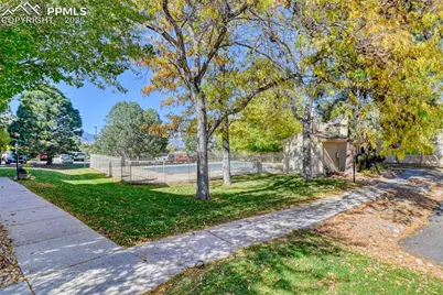 916 Tenderfoot Hill Road #101, Colorado Springs, CO 80906 - Photo 40